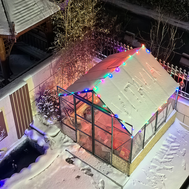 В застекленной веранде «Сад мечты» вас ждут рож...