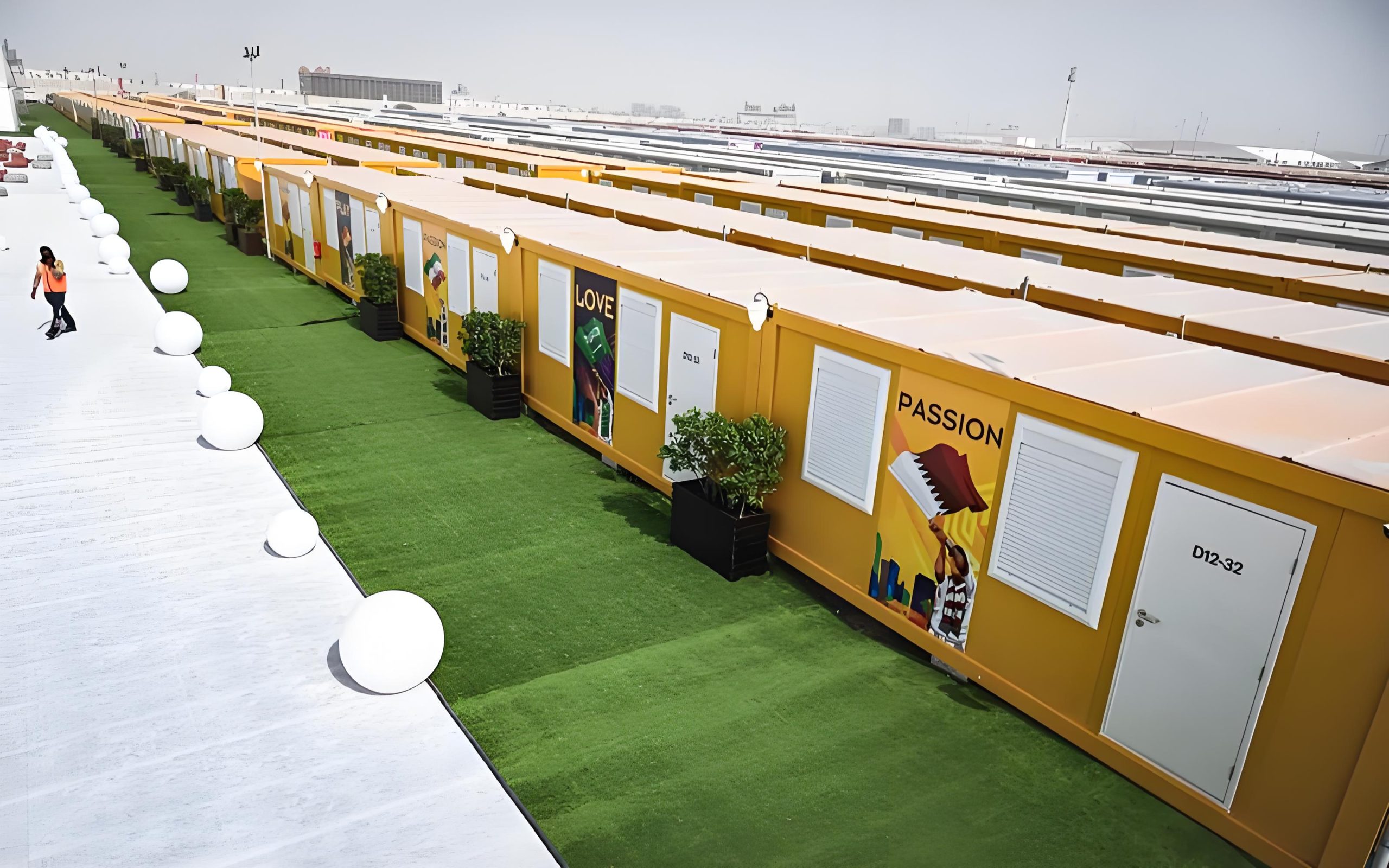 Экономичный и практичный тип: разборные контейнерные дома и контейнерные дома в плоской упаковке