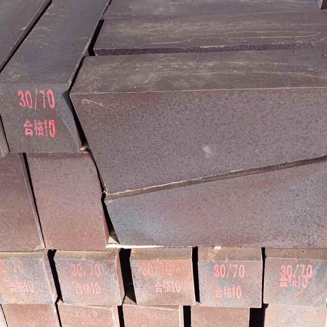 Как выбрать огнеупорный кирпич для цементной промышленности?