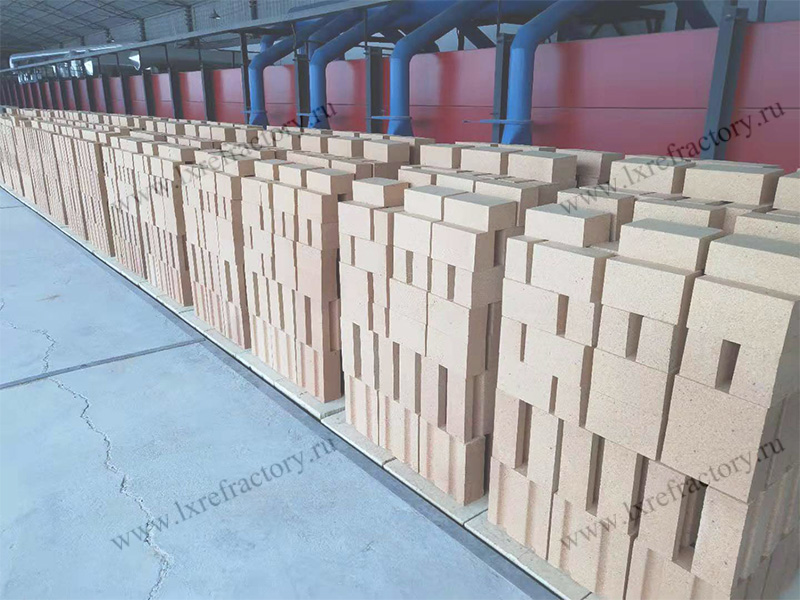 Продажа огнеупорного кирпича