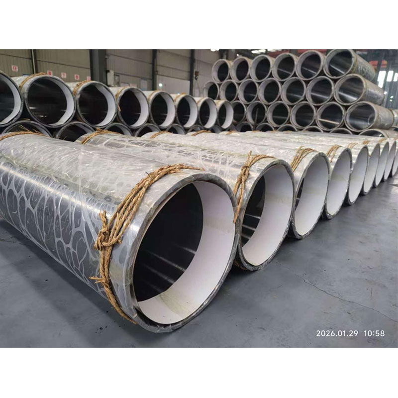 Изготовленные на заказ стальные резьбовые втулки успешно сошли с конвейера, готовые к новому этапу своего развития.