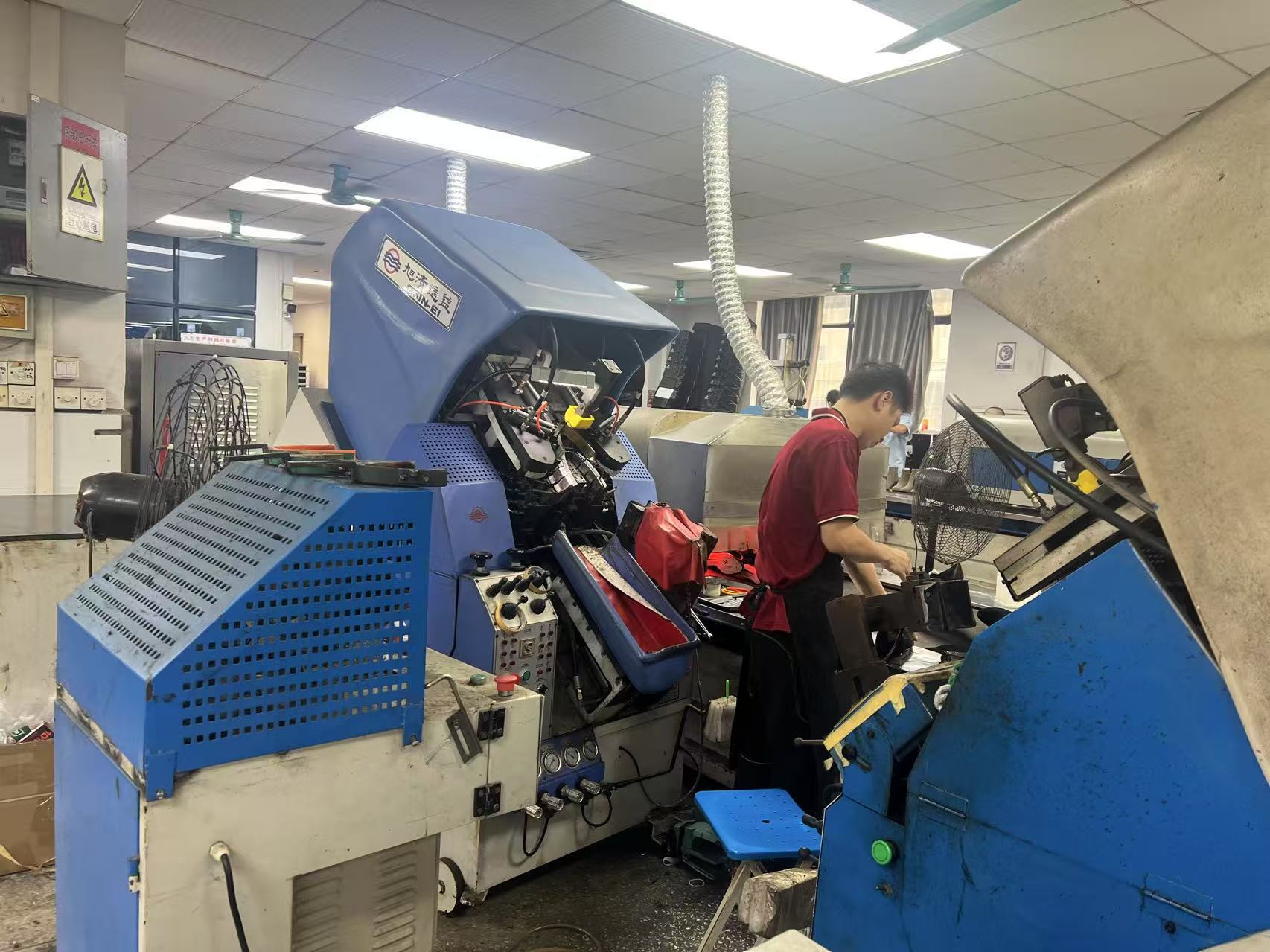 women's shoe factory (1)