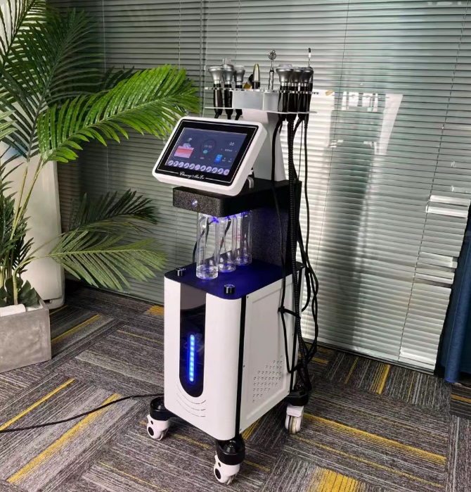 Au-M101 Аппарат для кислородной очистки 11 в 1 Alice Hydro Beauty для гидродермабразии лица и микродермабразии