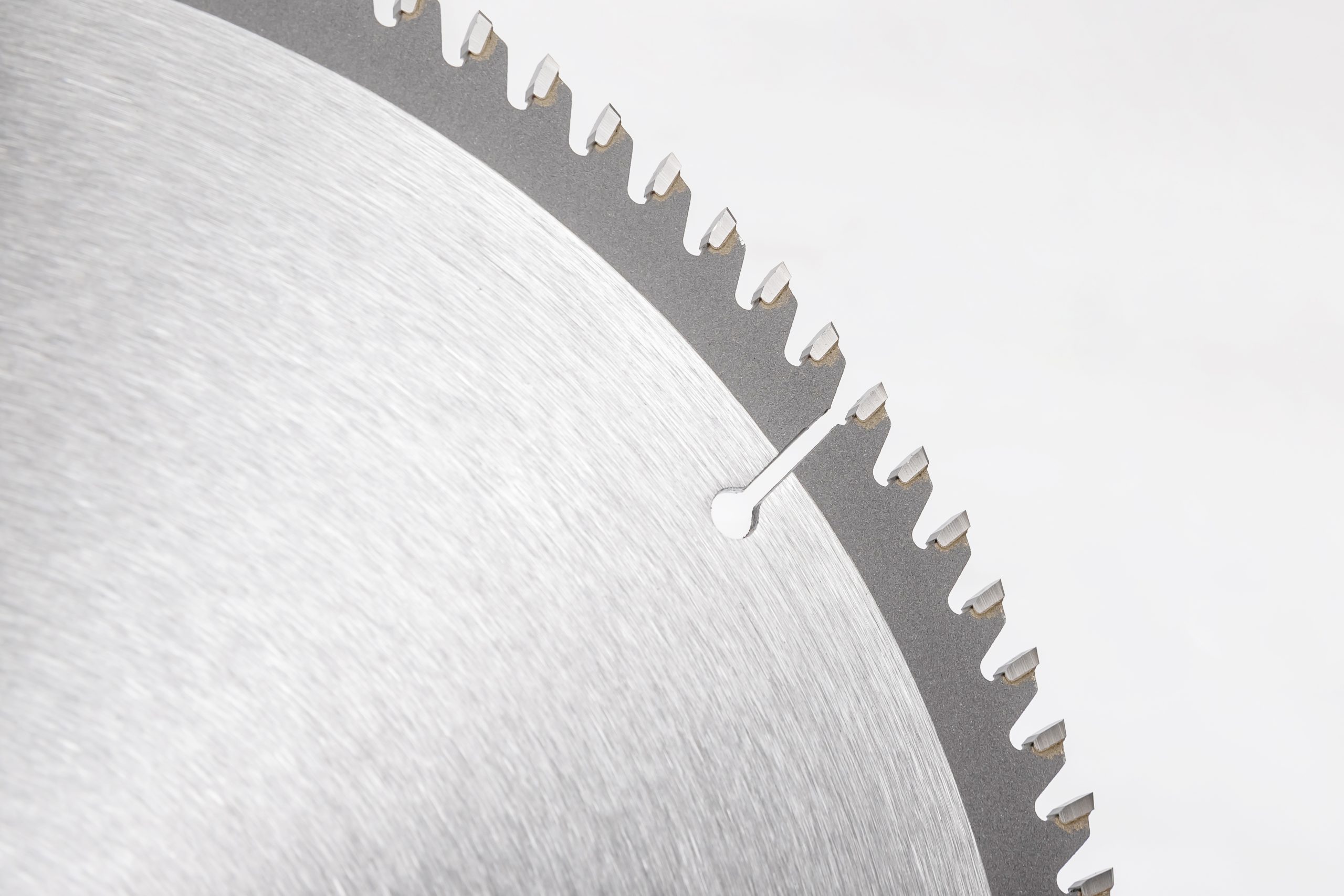 Универсальный пильный диск для резки алюминия