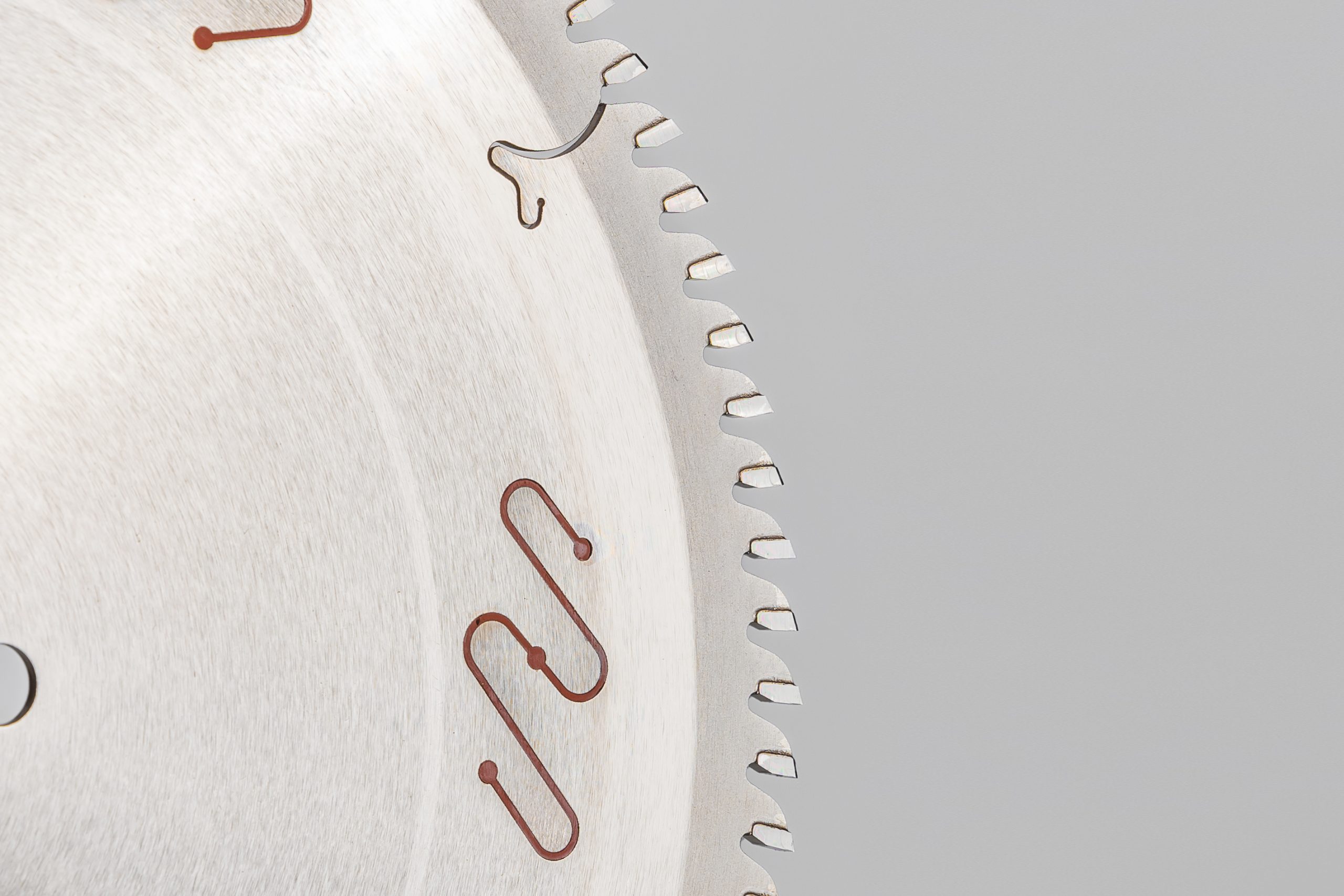 Диск циркулярной пилы с гальваническим покрытием 300 мм 96T