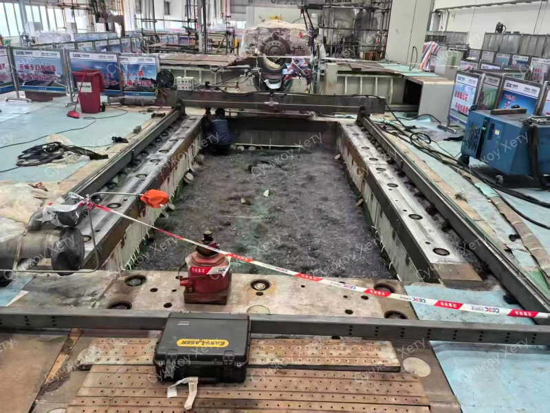 Портальный фрезерный станок