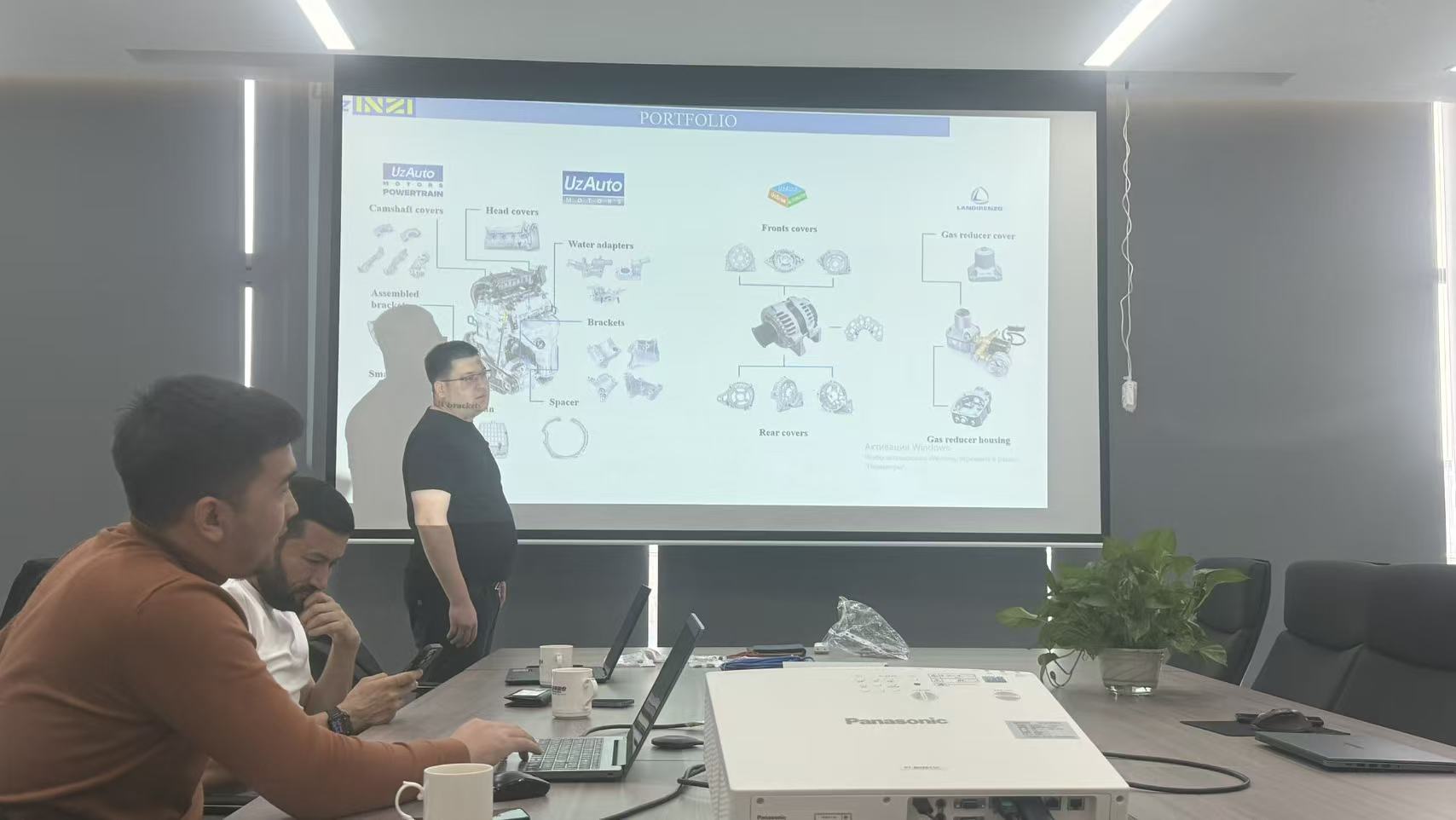 03703dca070efaa653b6c25f55ae25a0