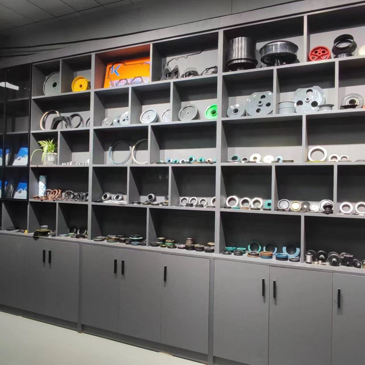 Изоляция 21443- 2e1000 (размеры 85 на 119 на 8мм) — изолятор, широко используемый на заводах с несколькими двигателями современных автомобилей