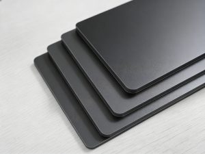 Углеродно-кристаллическая панель для внутренней отделки