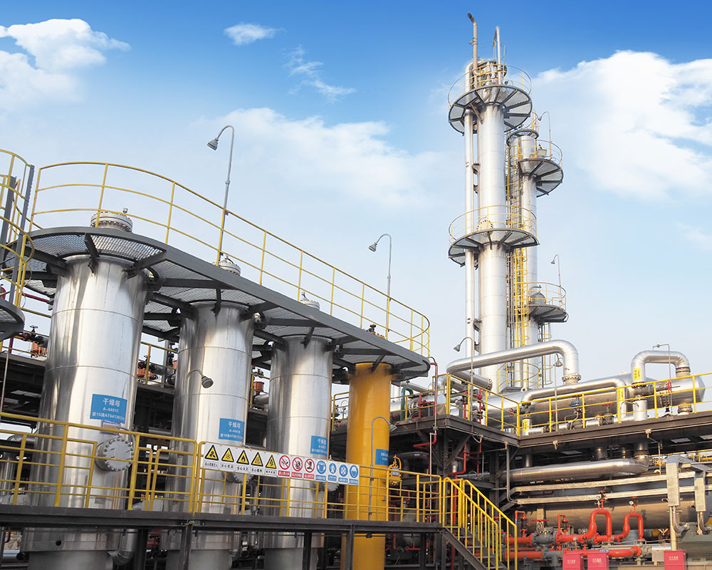 Первая фаза проекта по добыче сжиженного газа, поддерживающая пробную добычу полезных ископаемых на платформе 1H плотины Юнчуань в Чунцине
