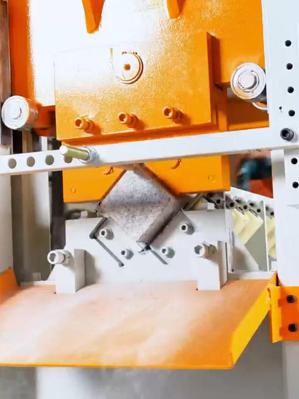 Гидравлический камнекольный станок (6)