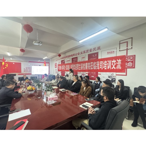 Прокуроры проводят выездные лекции