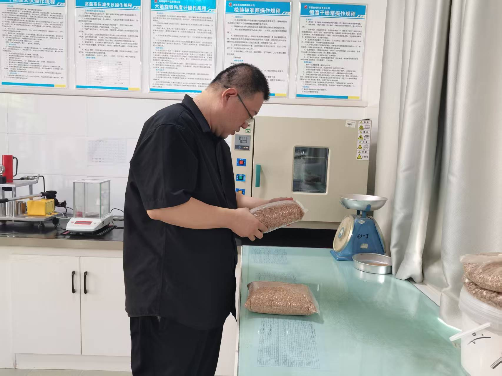 1fd17a729ddc9b93d30e311d5fdfafe2