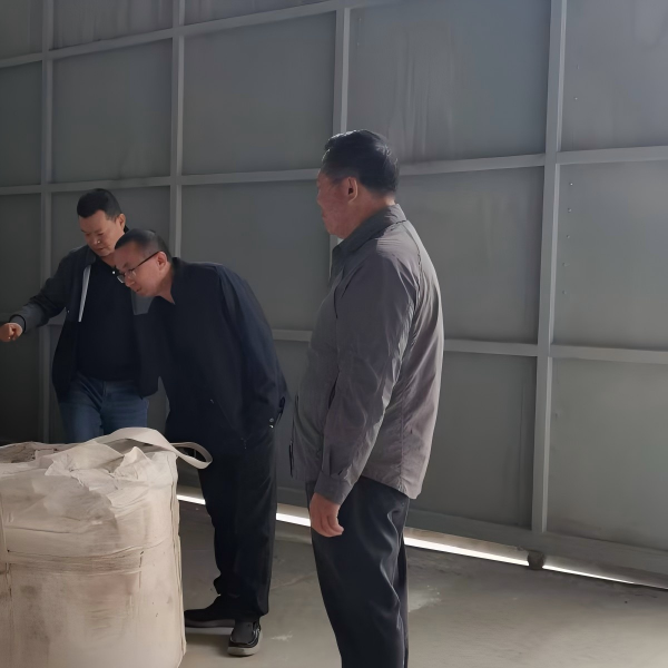 Укрепление сотрудничества и содействие общему развитию: филиал компании Bohai Drilling в Корле посетил компанию Luming Technology для изучения и обмена опытом.