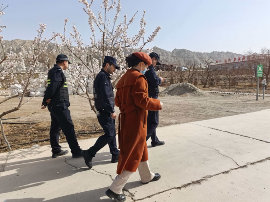 d4afb71583e4738a7d6a1c4a5354f642