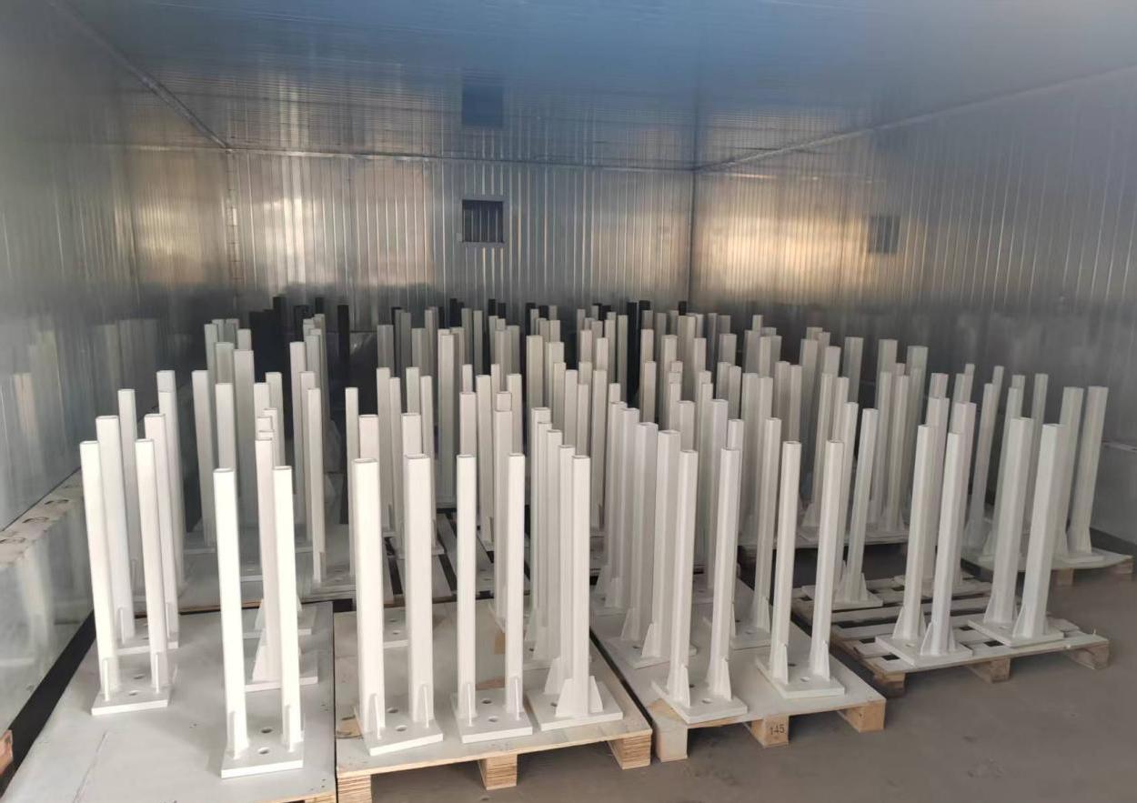 Была окрашена партия строительных сейсмостойких гибких соединителей