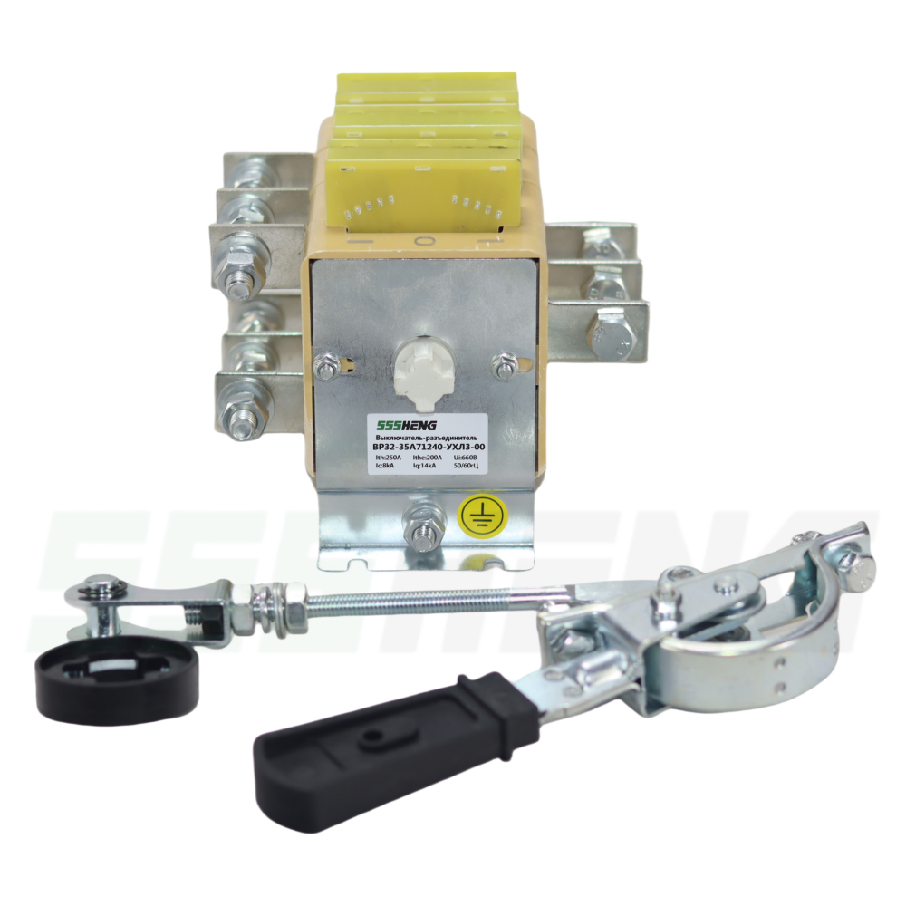 ВР32-35А71240-250А-УХЛ3,IP00,с дугогасительными камерами,несъёмная передняя смещённая рукоятка,Выключатель-разъединитель