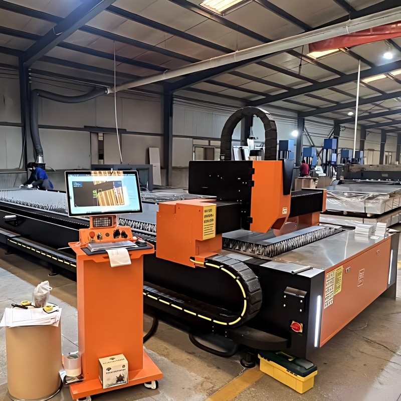 Компания Taixin модернизирует свою производственную линию для дальнейшего увеличения производственных мощностей по выпуску радиаторного оборудования для водяных баков.