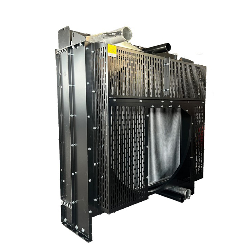 Радиатор с водяным баком Yuchai YC6K780-D30