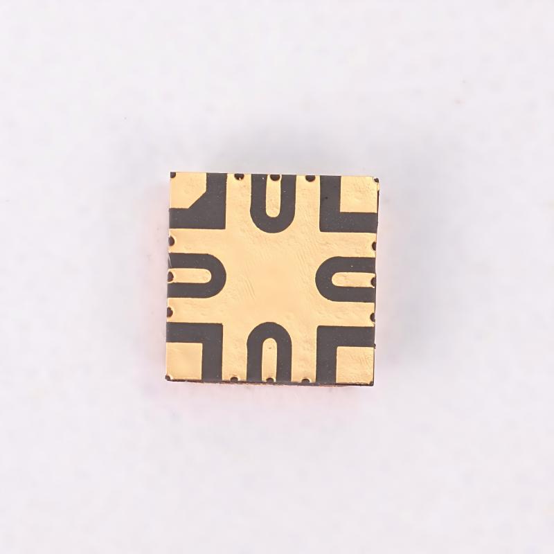 Керамический четырехсторонний корпус для поверхностного монтажа без выводов (11)