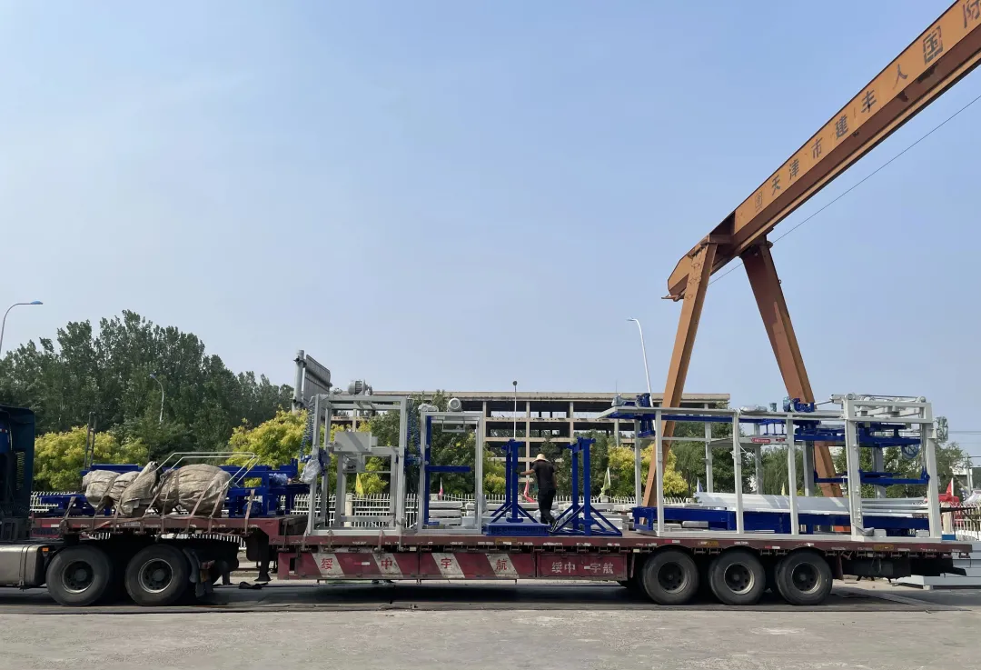 Компания Jianfeng Group производит кирпичное оборудование.