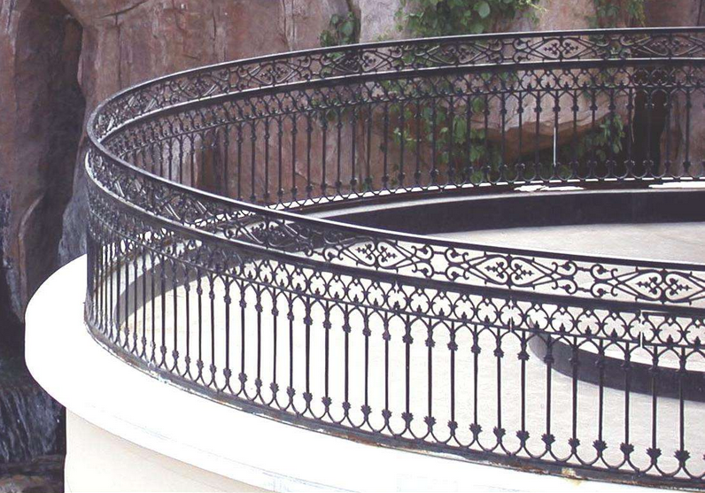 Различные варианты ограждений