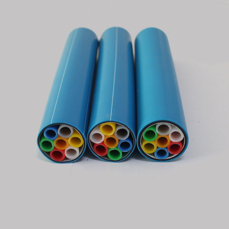 Прямая заглубленная HDPE пучка труб фотография ...