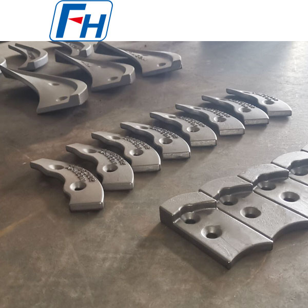 Смесительные лопасти бетоносмесителя из нихардного чугуна 1