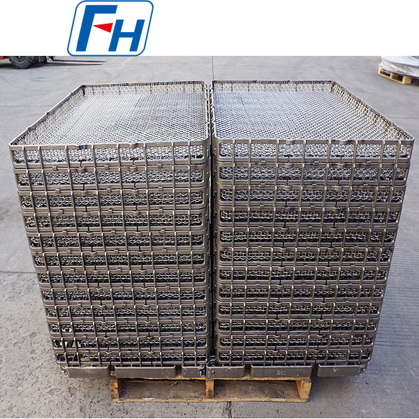 Используется для корзин и рам для термообработки в роликовых печах 1.4849