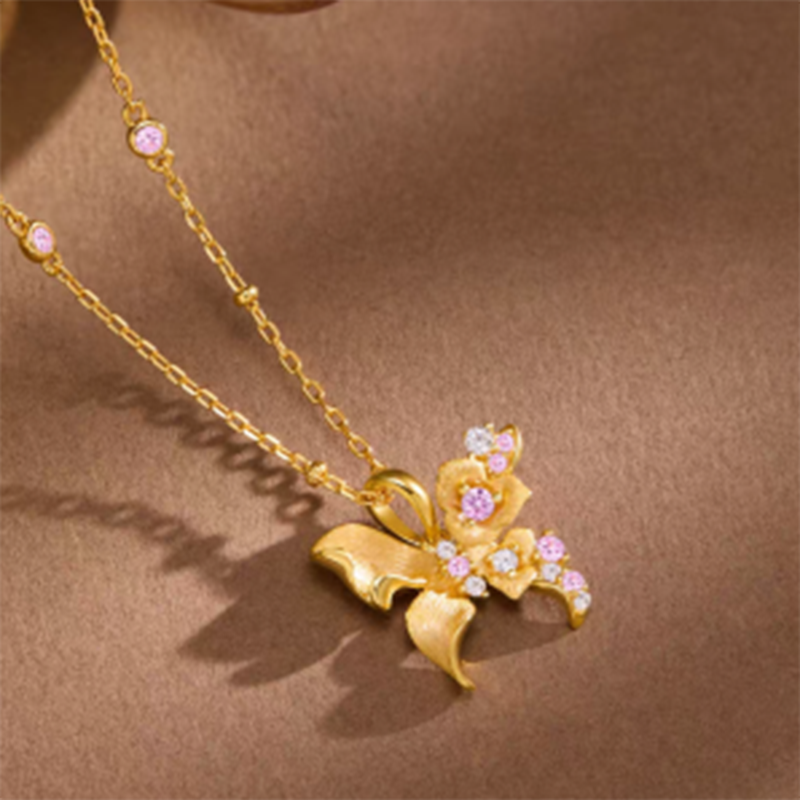 Коллекция ожерелий Iris Poems дебютирует с потрясающим успехом Новая глава в истории ювелирного искусства, основанная на естественной эстетике