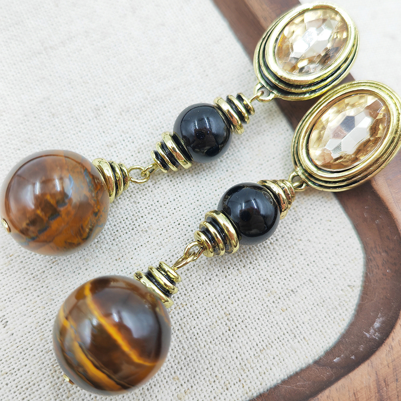 Винтажные серьги с тигровым глазом и шампанским кристаллом