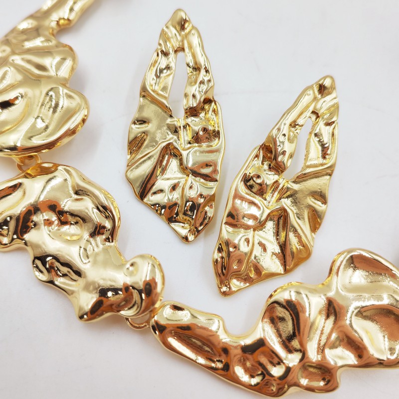 Китай — лидер по закупкам хендмейд-аксессуаров?