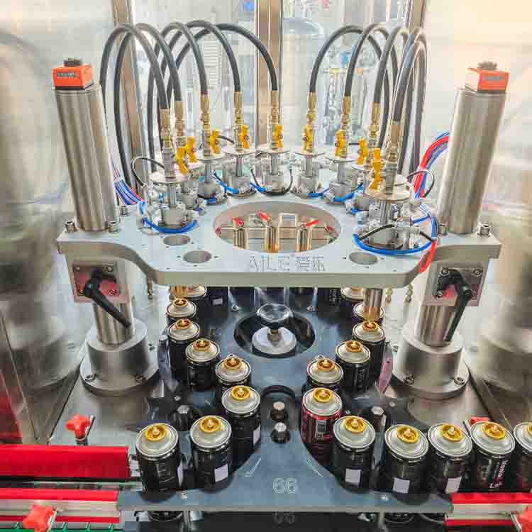 Высокоскоростная 10-головочная машина для заправки аэрозольных газов