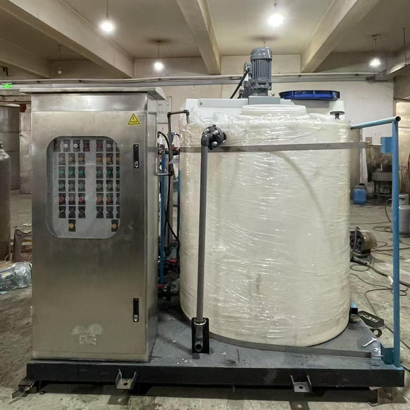 Автоматическая дозирующая установка с насосом-дозатором для промышленных нужд