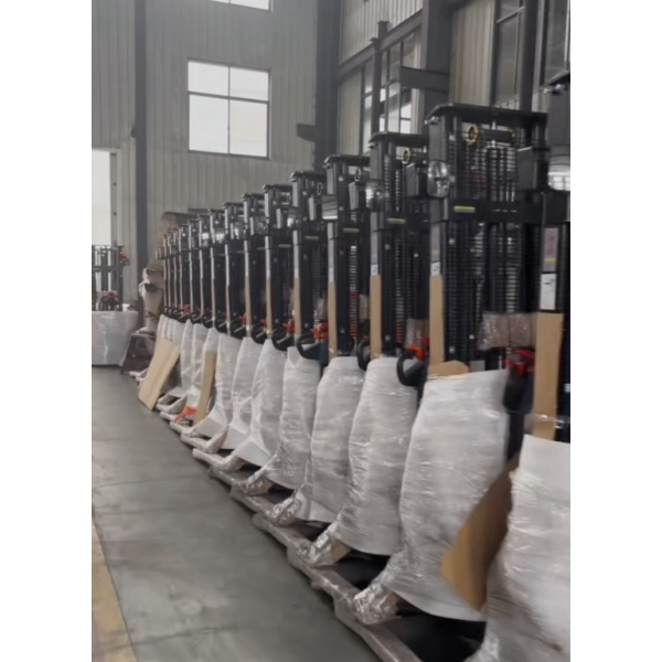 Цзянсу Чжуньян — Ежедневные операции по упаковке и отправке