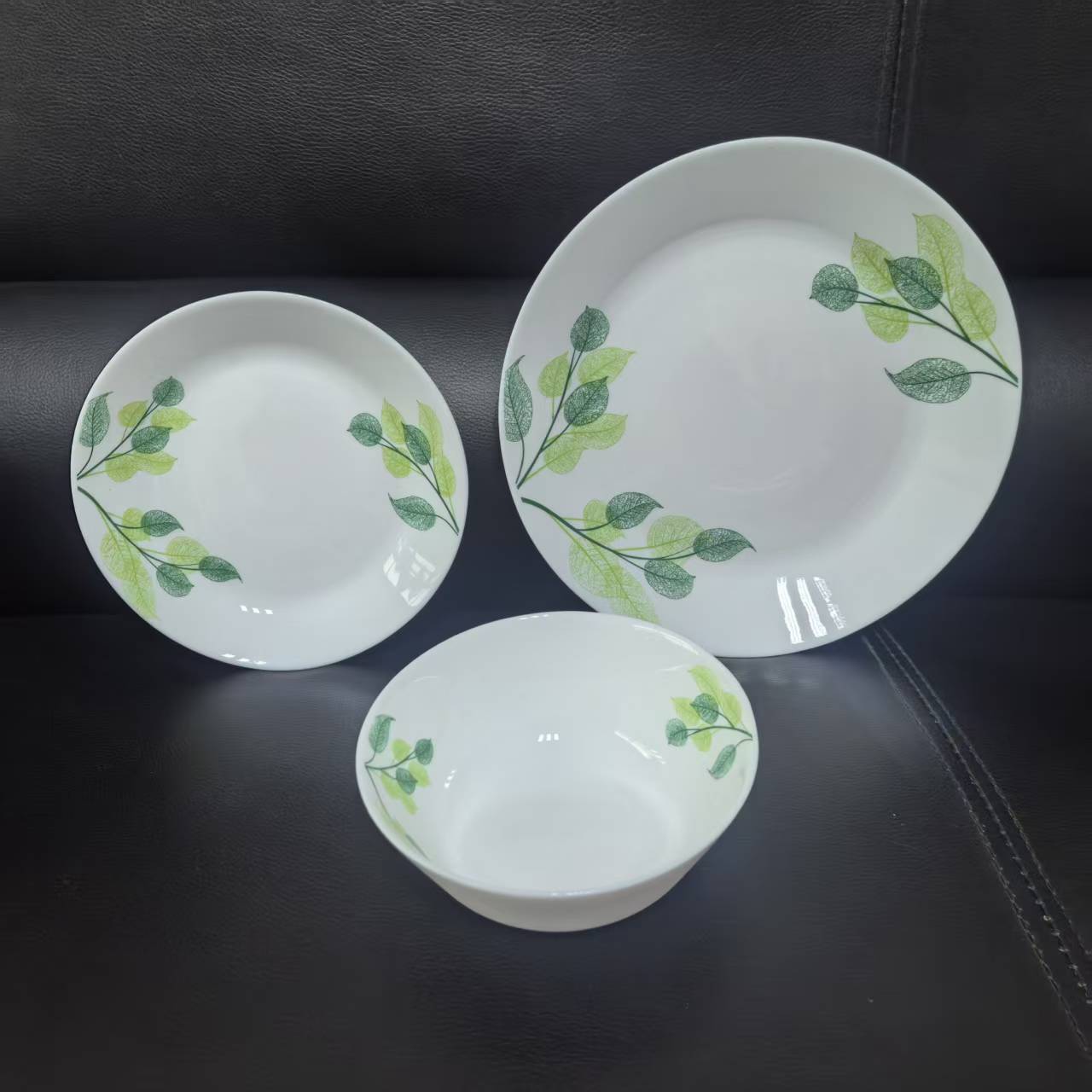 Набор стеклянной посуды из 18 предметов