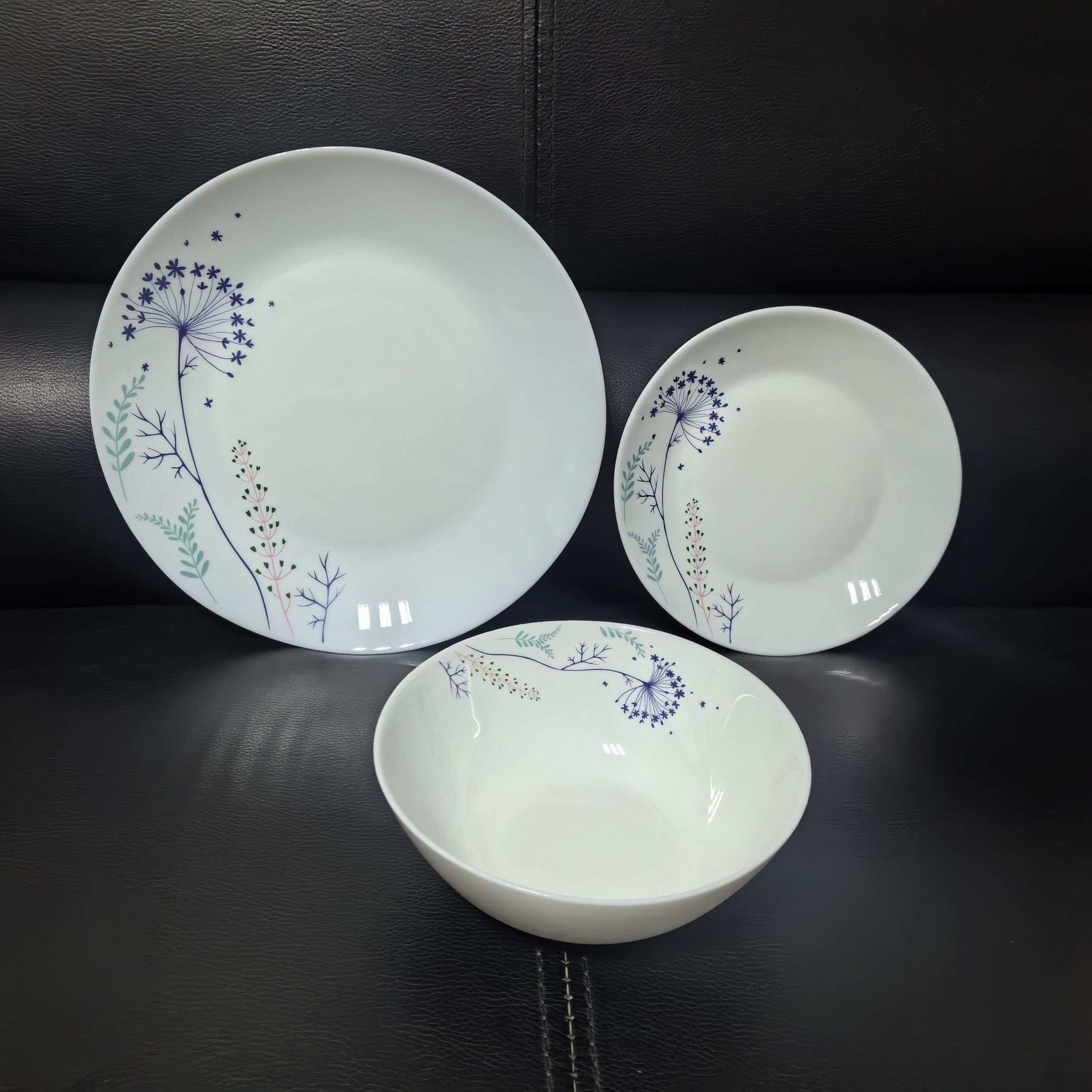 Набор декоративной посуды с наклейками