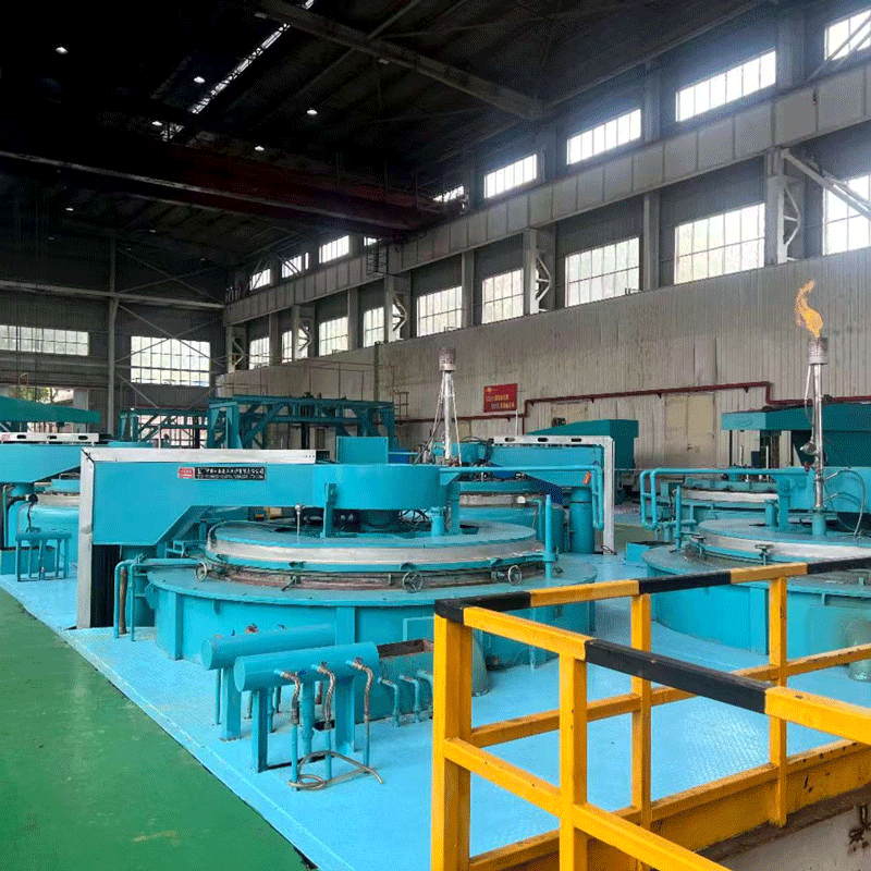 Большая шахтная газовая цементационная печь