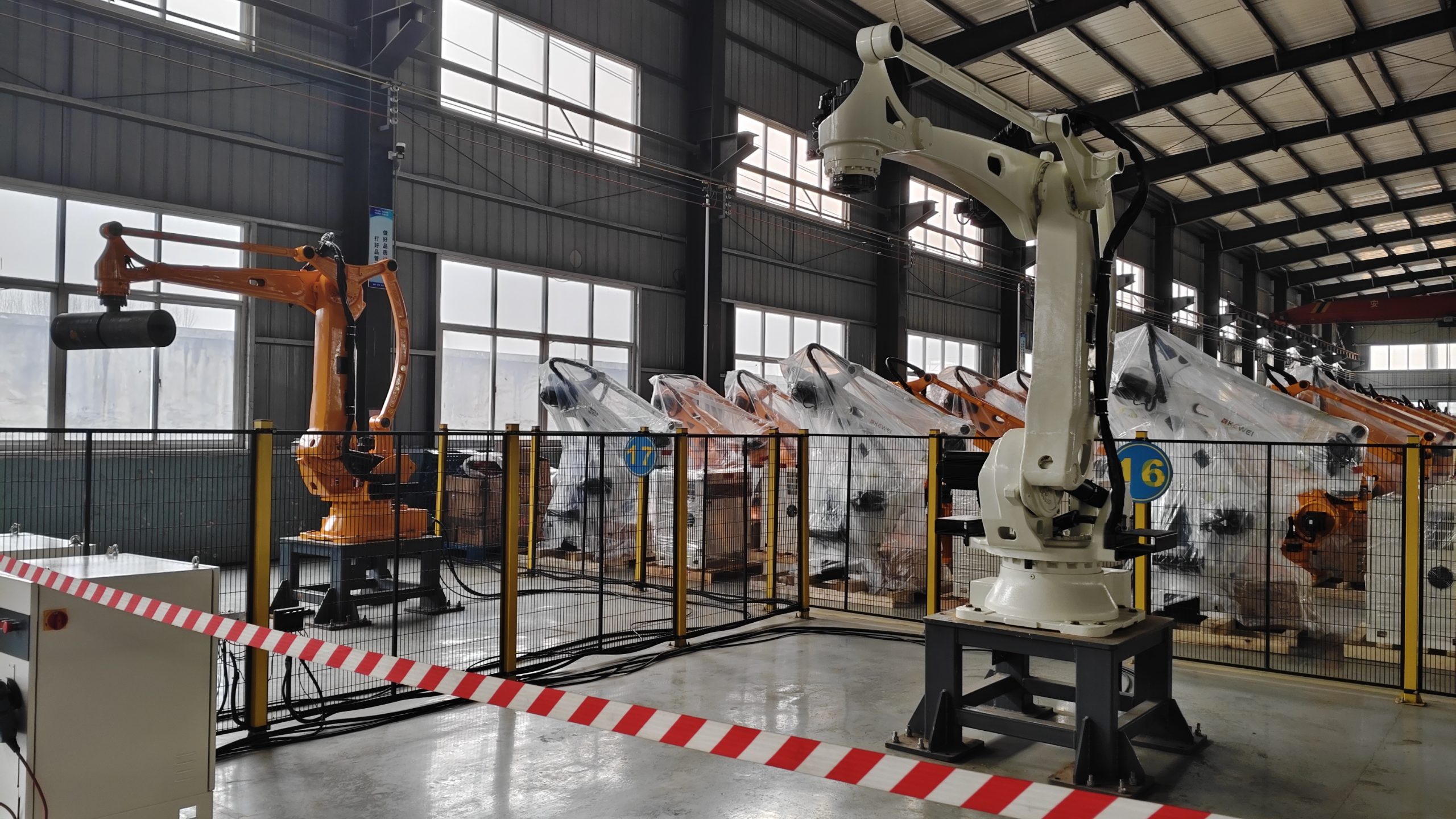 Industrial robots power automation solutions: creating a new situation in intelligent production