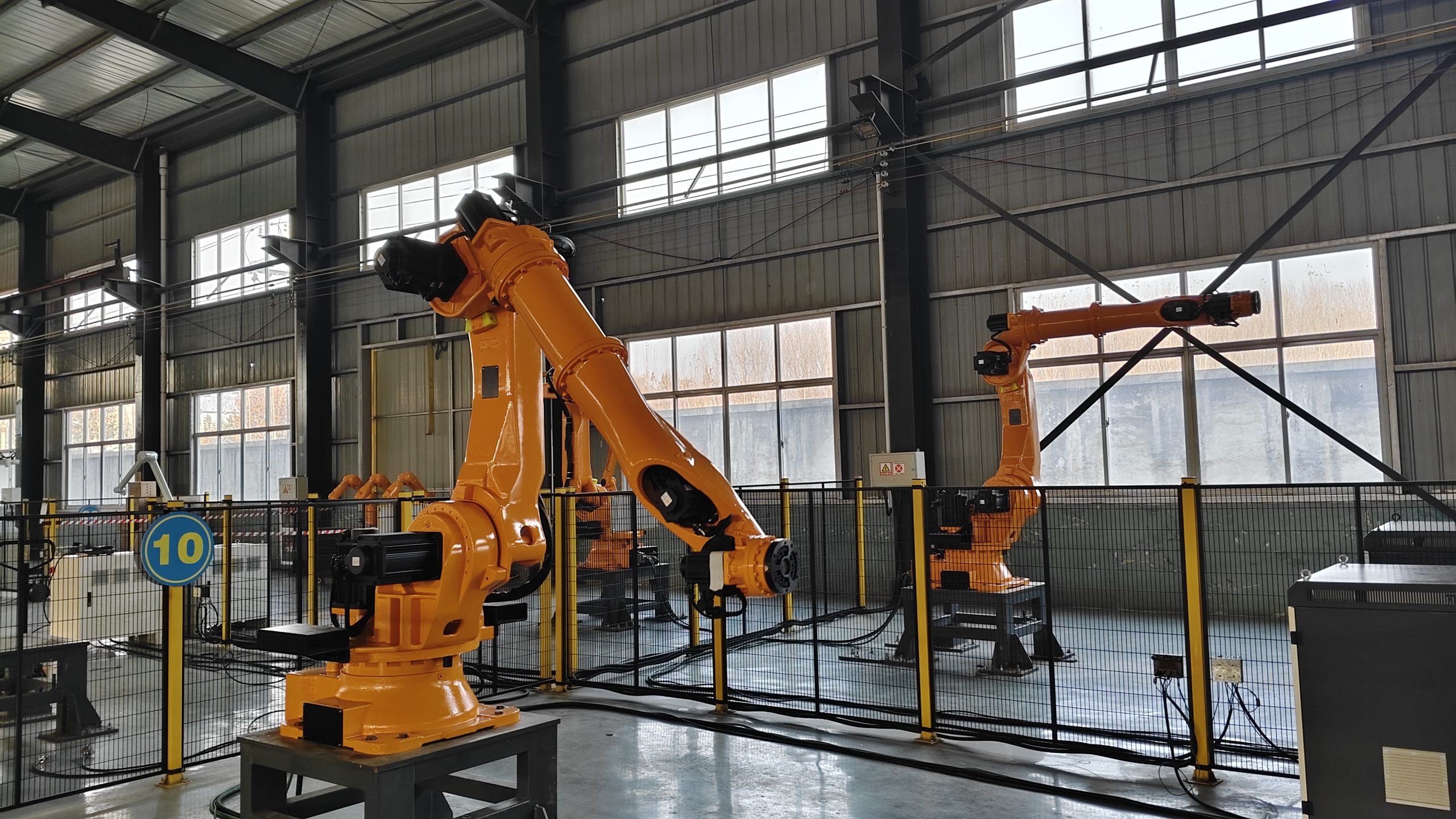 Large-load palletizing robots: a new engine driving industrial automation