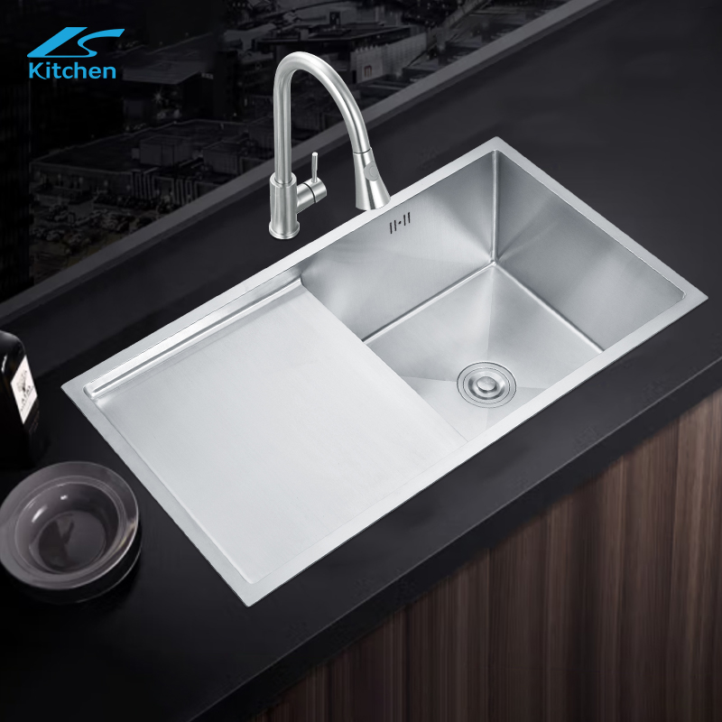 Популярная раковина для русской семейной кухни LS-9546HA – крупногабаритная матовая раковина с полкой