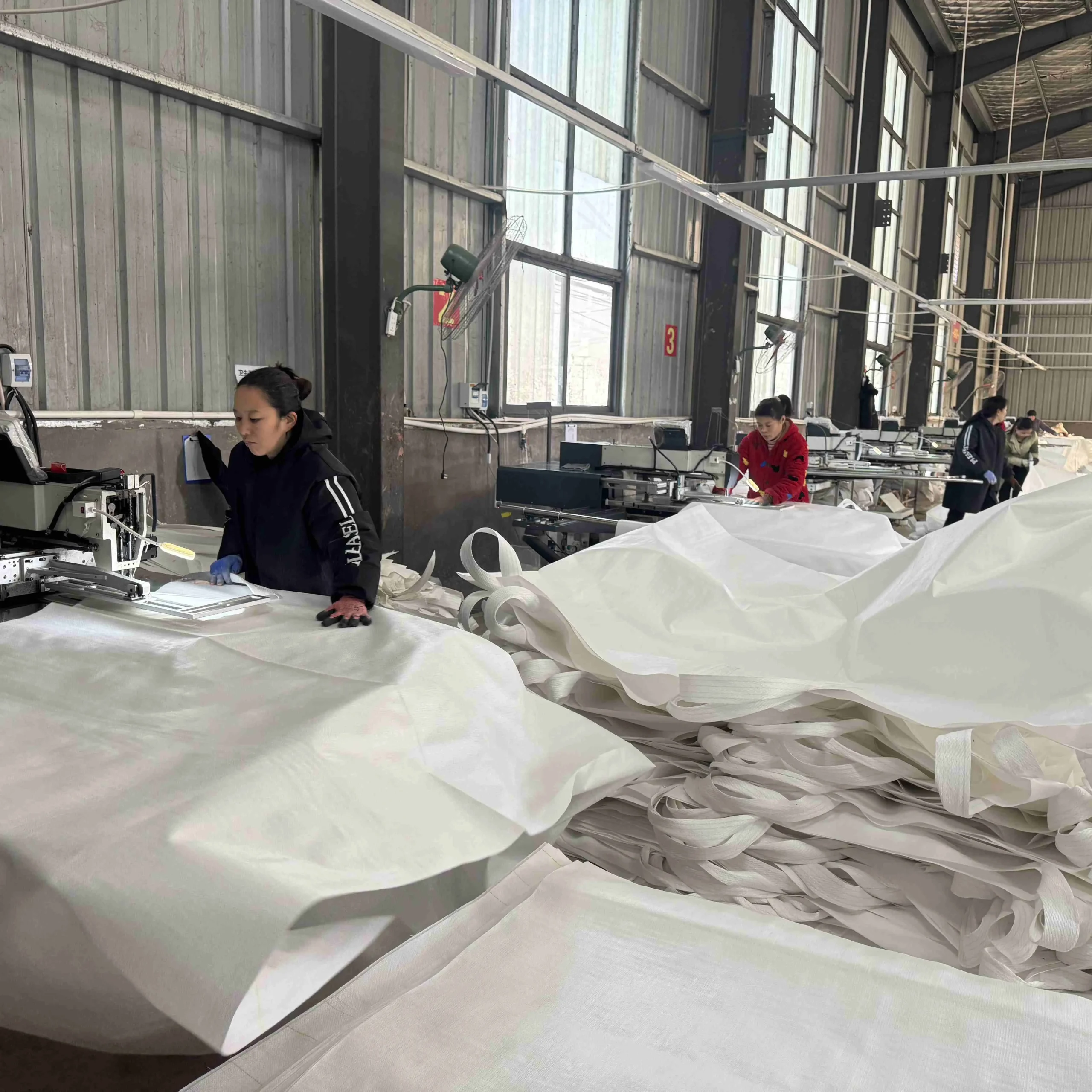 🐎 Счастливого года Лошади! Linyi Silk Road International Trade Co., Ltd. 🎉 Специальная цена на мешки по 1 тонне – ограниченное по времени предложение к весеннему фестивалю! 🎉