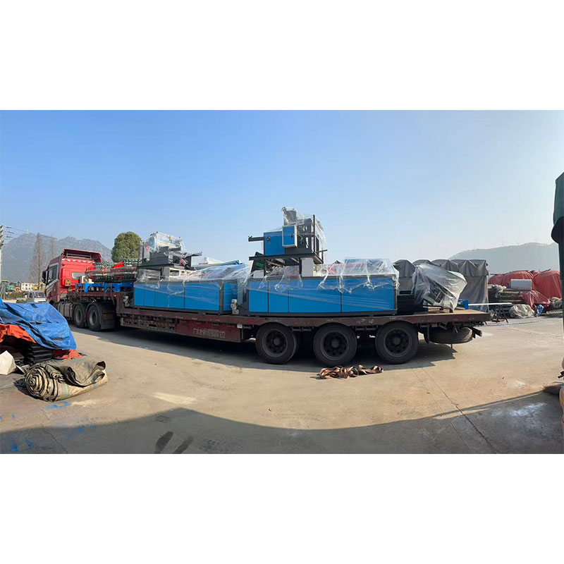 На российском и китайском рынках! Печатающий станок для разрезания мешков из ткани и стежков, выданный в синьцзян на этой неделе, расширяет российский бизнес