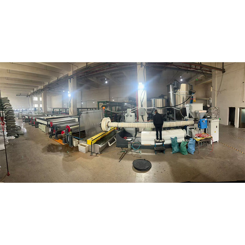 Пятиметровый агрегат для сборки плетеных мешков для волочения волокон был успешно запущено в производство и полностью использовал технологию для решения проблем себестоимости промышленности