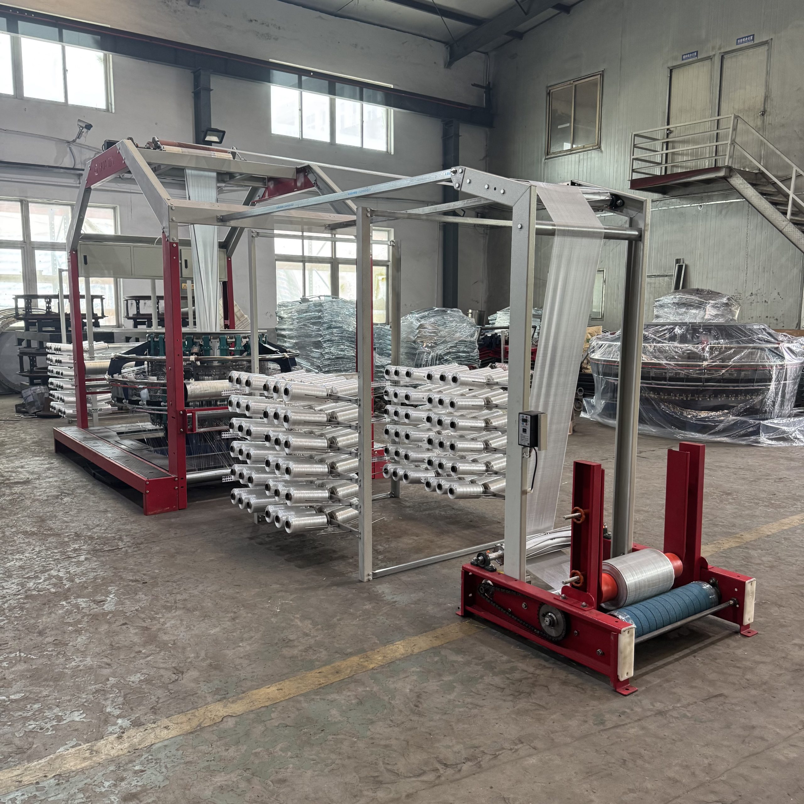 Wenzhou Lifei Plastics Co., Ltd. запускает новую модель круглоткацкого станка и поставляет её в США