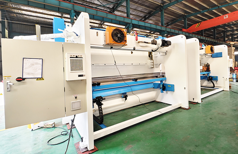 Тандемный листогибочный пресс