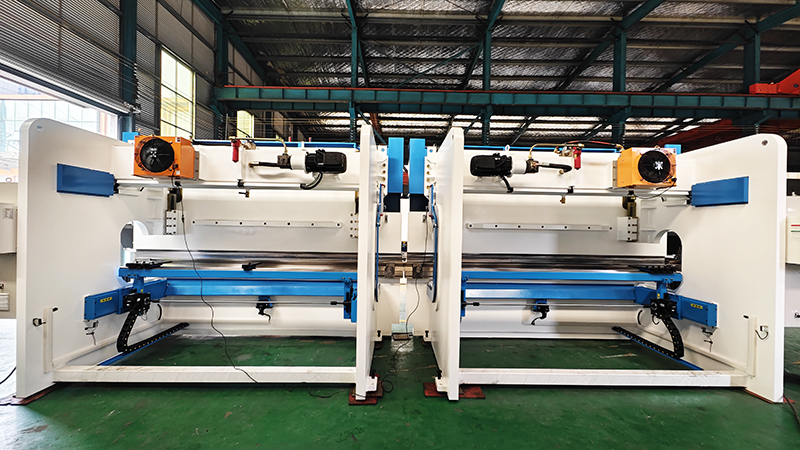 Тандемный листогибочный пресс