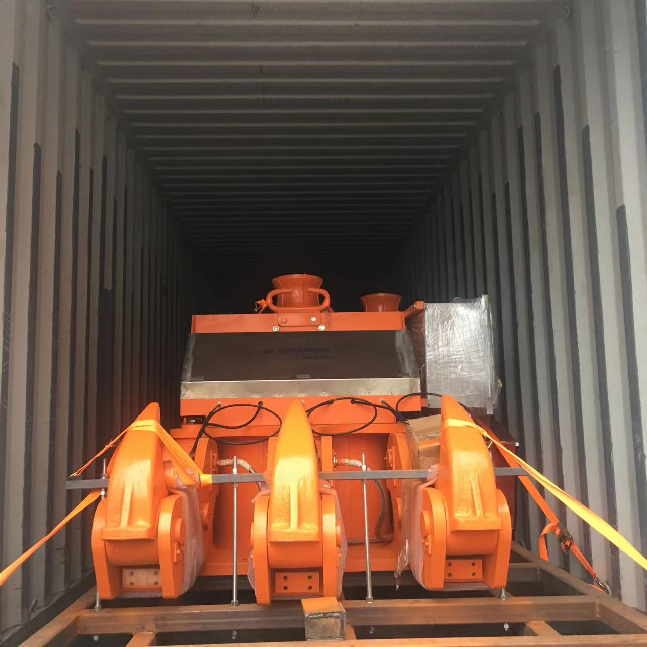 Различия между электрическими и ручными быстроотдающимися швартовыми гаками1-2