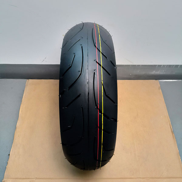 Меры предосторожности при заправке Шины для мотоциклов