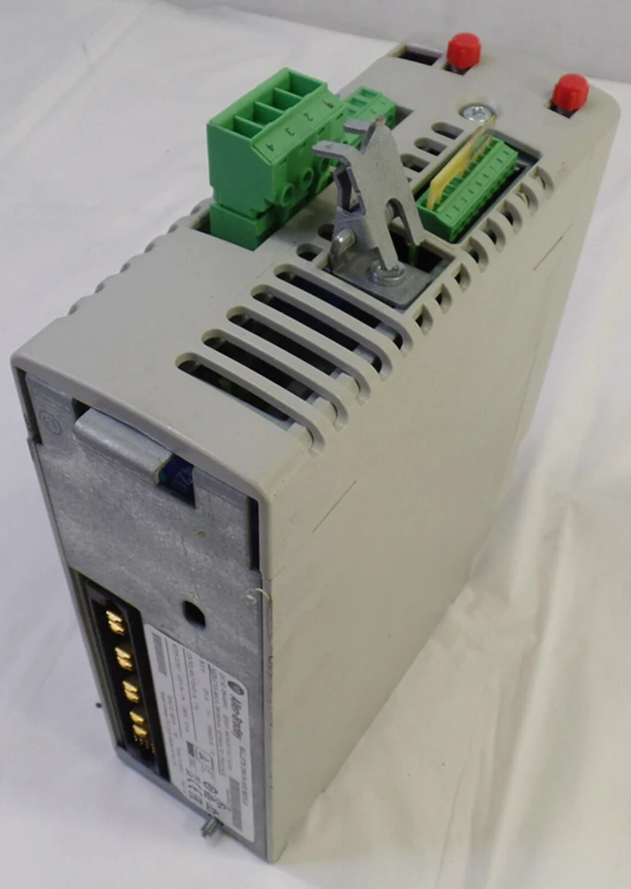 Новый модуль оси Allen Bradley 2094-AMP5